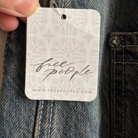 NWT WE THE FREE Good Luck Mid Rise Barrel Jeans - Picture 5 of 11